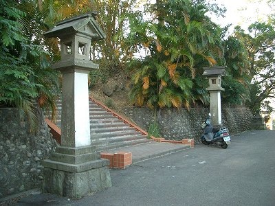 山神社　本殿への階段